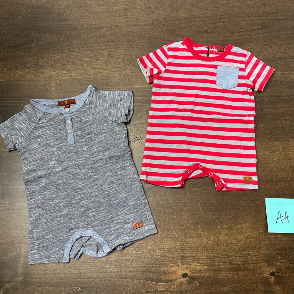 3-6month 7 For All Mankind Gray Striped Button-Up rompers